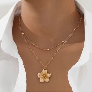 NEW | 18K Gold Plated Layered Necklace with Floral Charm 🌺